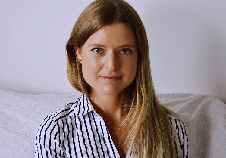 A Hypnotherapist’s Guide to Making Peace With Your Body