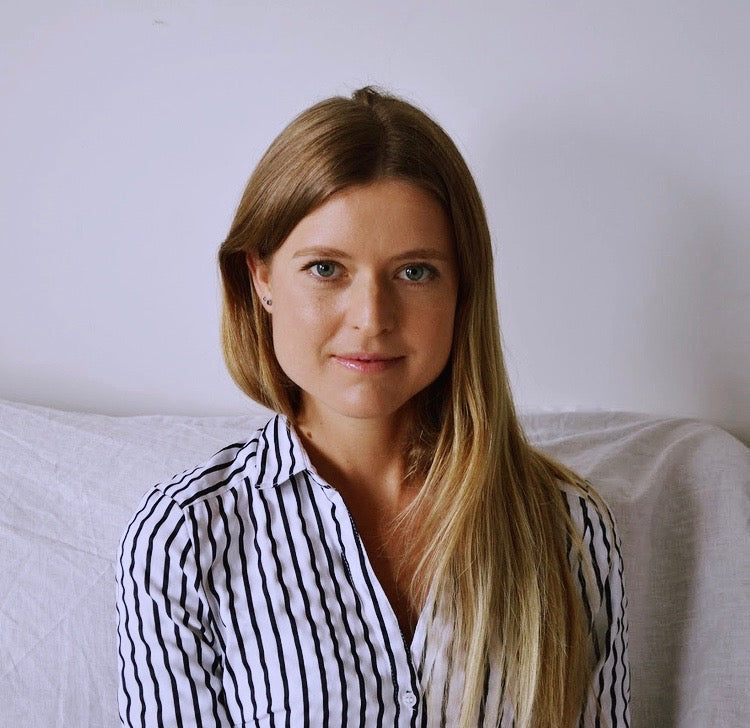 A Hypnotherapist’s Guide to Making Peace With Your Body