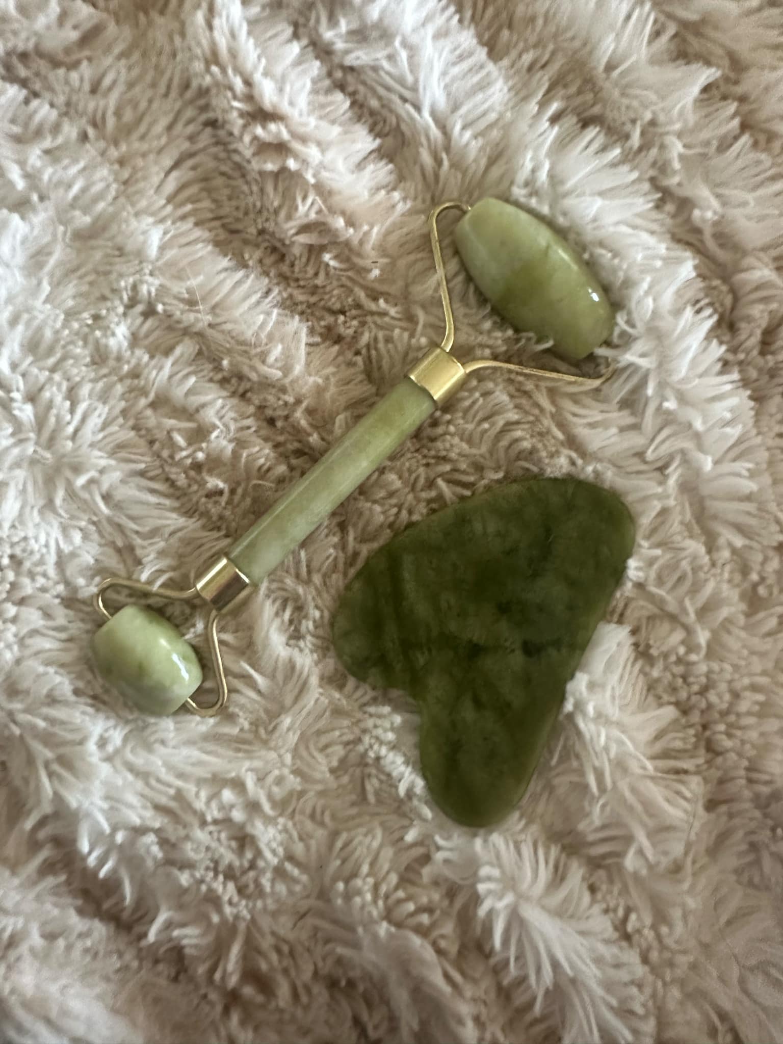 Jade roller and Gua Sha set